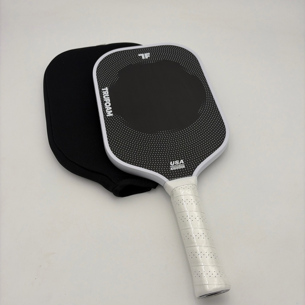 TRUFOAM USA Pickleball Paddle in Black and White New